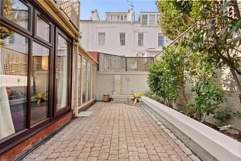 undefined, Adam and Eve Mews, London