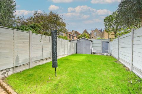 3 bedroom terraced house for sale - Springfield Road, Walthamstow, London, E17