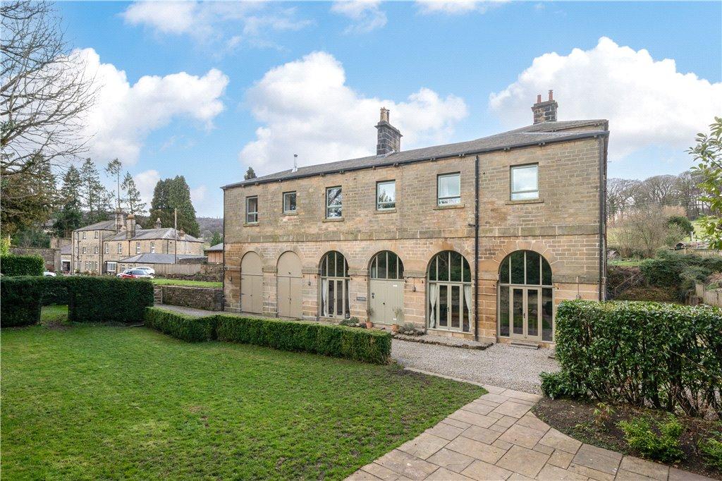 4 Holly Court