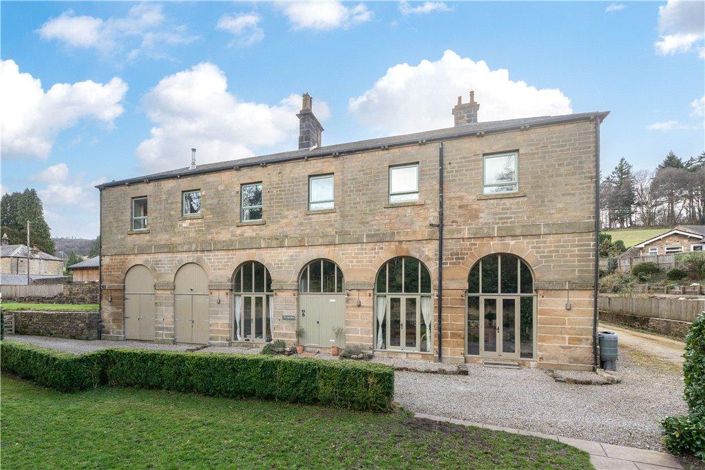 4 Holly Court