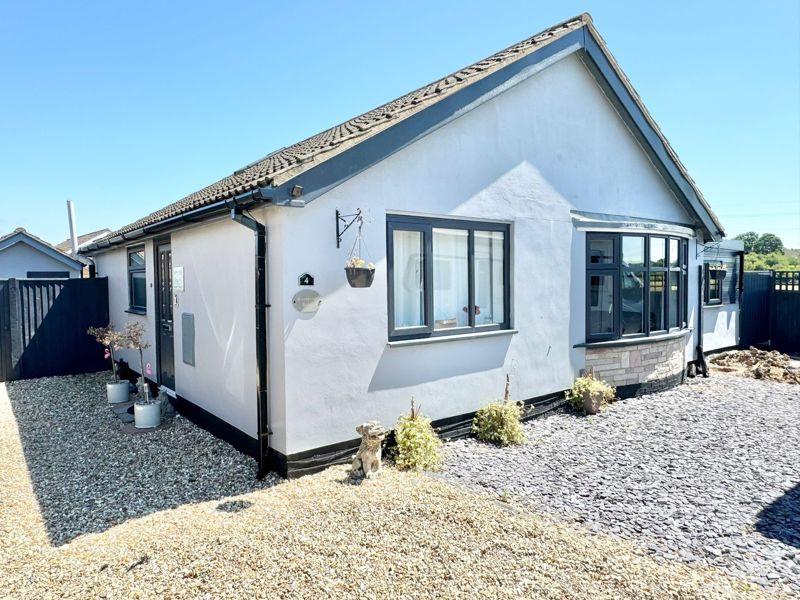 BRIXHAM COURT, SCARTHO, GRIMSBY 4 bed detached bungalow for sale £280,000