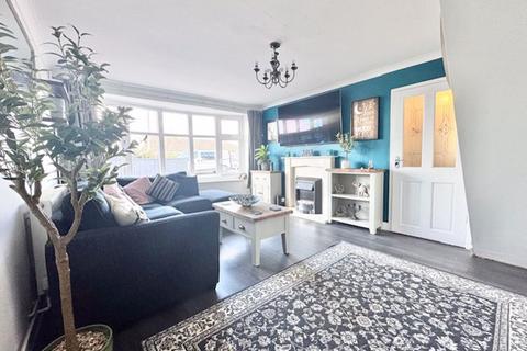 4 bedroom detached bungalow for sale, BRIXHAM COURT, SCARTHO, GRIMSBY