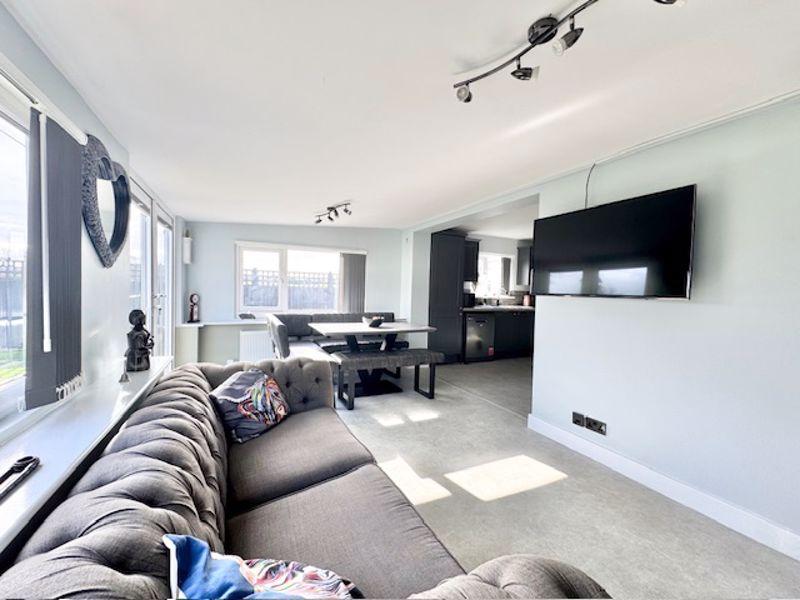 Living dining room