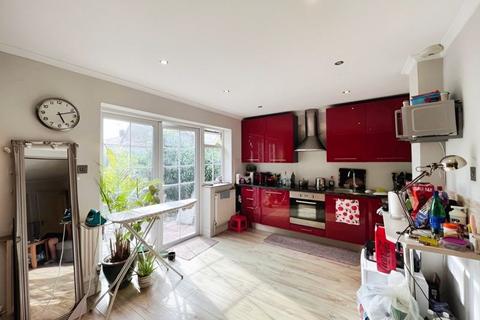 3 bedroom terraced house for sale, Gloucester Grove, Edgware