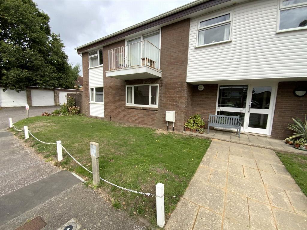 Mude Gardens, Mudeford, Christchurch, Dorset, BH23 2 bed apartment £