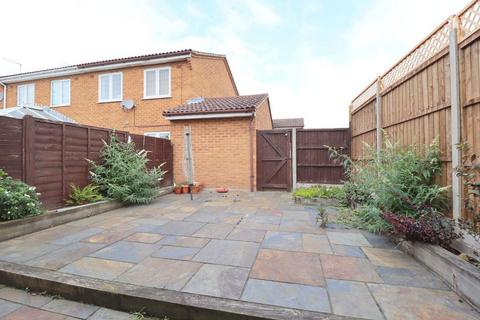 6 Laxton Close, Luton, LU2 8SJ