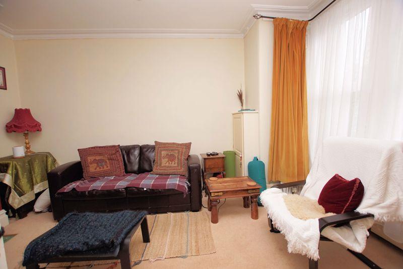 Seymour Road, LeeOnTheSolent 3 bed terraced house for sale £325,000