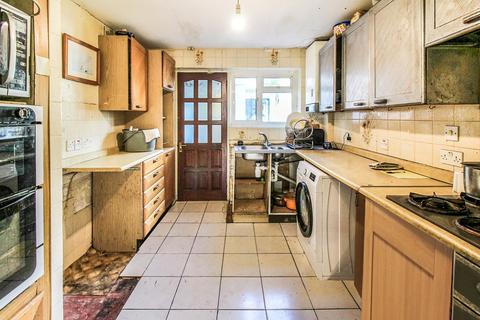 3 bedroom terraced house for sale - Silchester Road, Reading, RG30