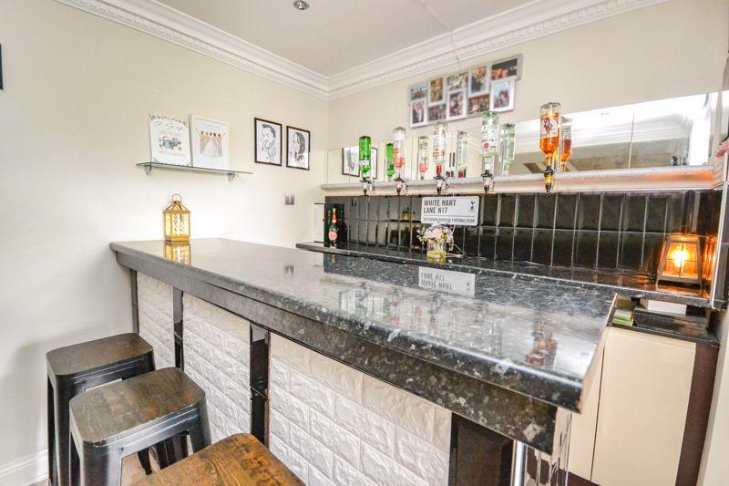 Fairview Avenue, StanfordLeHope 4 bed semidetached house for sale