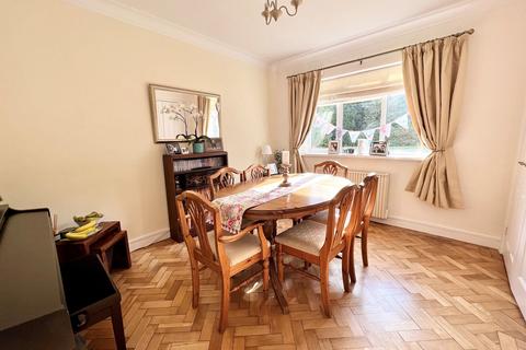 2 bedroom ground floor flat for sale - Four Oaks Road, Sutton Coldfield, B74
