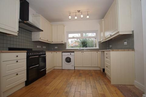 3 bedroom house to rent, Bloomfield Road, Linden