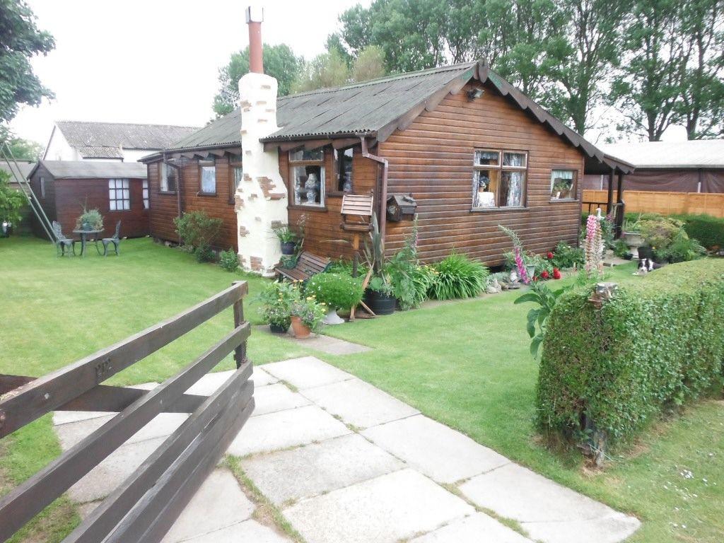 Avenue, The Fitties, Humberston, Nr. Cleethorpes, N.E.Lincs., DN36 4HE