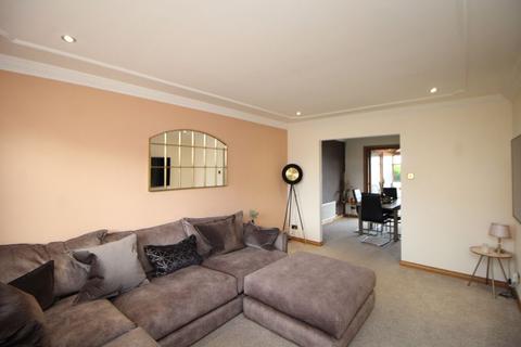 3 bedroom semi-detached villa for sale - Tyrie Court, Kirkcaldy
