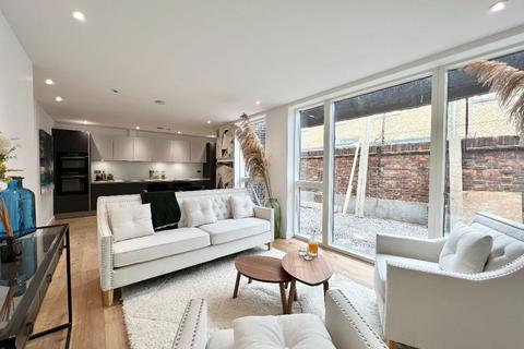 2 bedroom apartment for sale - Amelie Mya Apartments, 1 Thomas Hardy Mews, Thrale Road, London