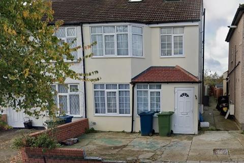 43 Whitefriars Avenue, Harrow, HA3 5RQ