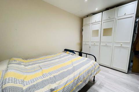 43 Whitefriars Avenue, Harrow, HA3 5RQ