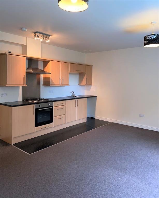 14 Bolton Brow, Sowerby Bridge, HX6 2AL 2 bed apartment £525 pcm (£