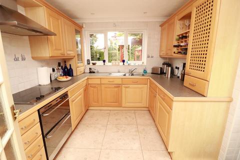 60 Hampden Close, Yate, Bristol, BS37 5UP