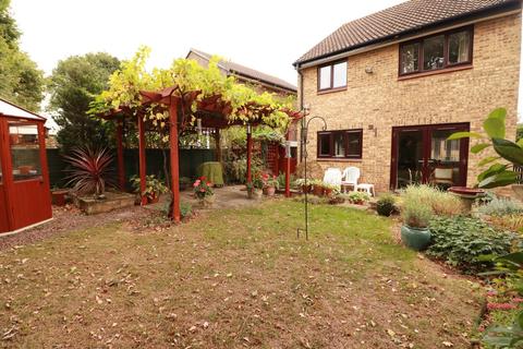 60 Hampden Close, Yate, Bristol, BS37 5UP