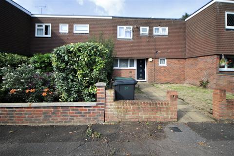 3 bedroom terraced house for sale - Gant Court, Waltham Abbey