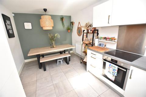 4 bedroom terraced house for sale - Chantrey Close, Leeds, West Yorkshire