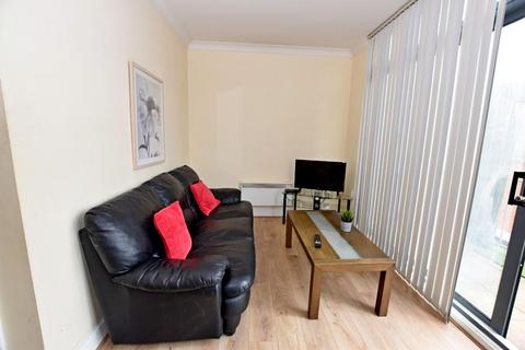 2 bedroom apartment to rent, The Green Apartments, Broadway Plaza,  Ladywood Middleway, Birmingham