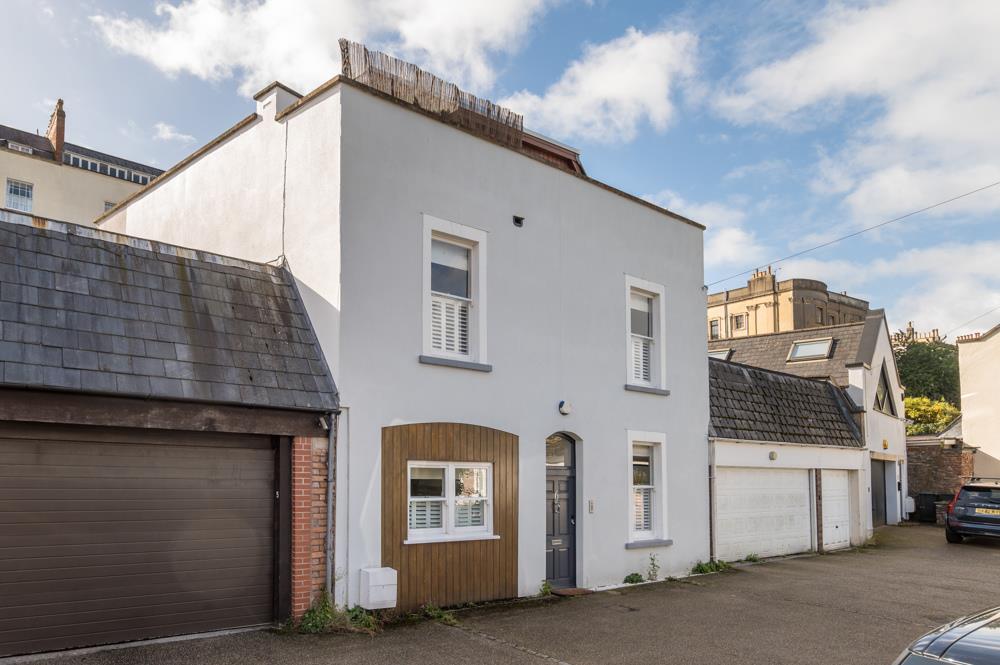 6 Harley Mews-1.jpg
