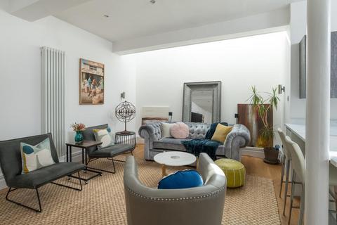 6 Harley Mews, Bristol, BS8 3AY