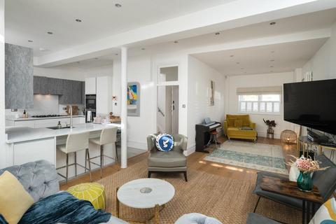 6 Harley Mews, Bristol, BS8 3AY