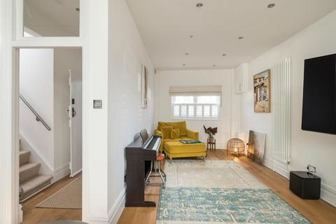 6 Harley Mews, Bristol, BS8 3AY