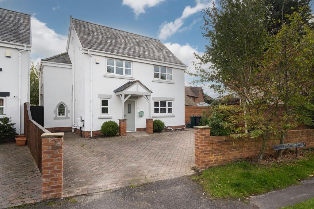 Broomheath Lane, Tarvin 5 bed detached house £485,000