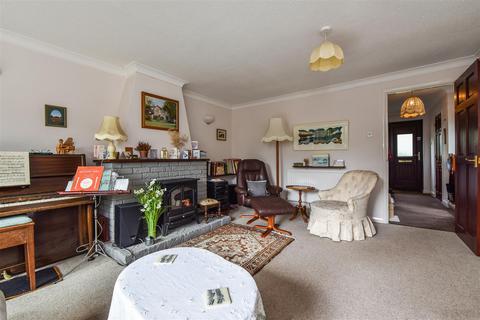 3 bedroom semi-detached house for sale - Joys Croft, Chichester