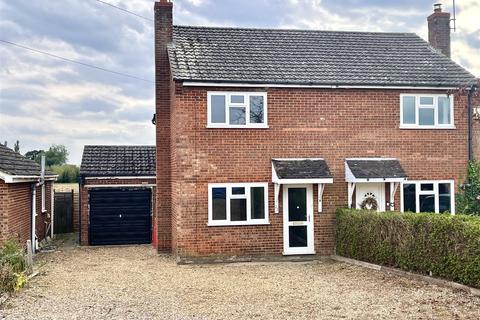 3 bedroom semi-detached house to rent - Lincolns Avenue, Gedney Hill, Spalding