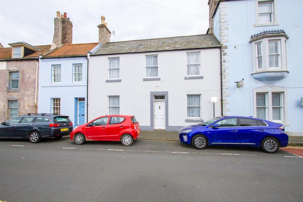 Parade, BerwickUponTweed 3 bed terraced house £150,000