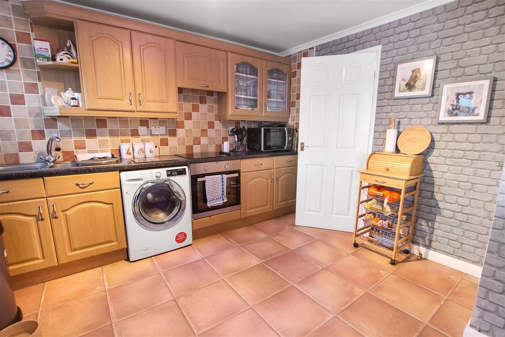 Bullamoor Road, Northallerton 3 bed semidetached house £189,950