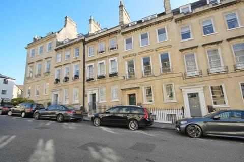 1 bedroom apartment to rent - Russell Street
