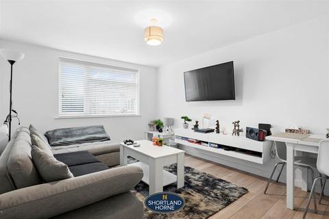2 bedroom flat for sale - Langbay Court, Coventry