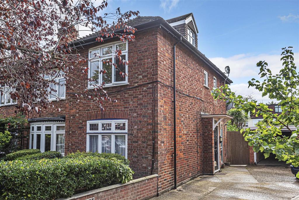 Courtlands Avenue, Kew, Richmond 2 bed £655,000