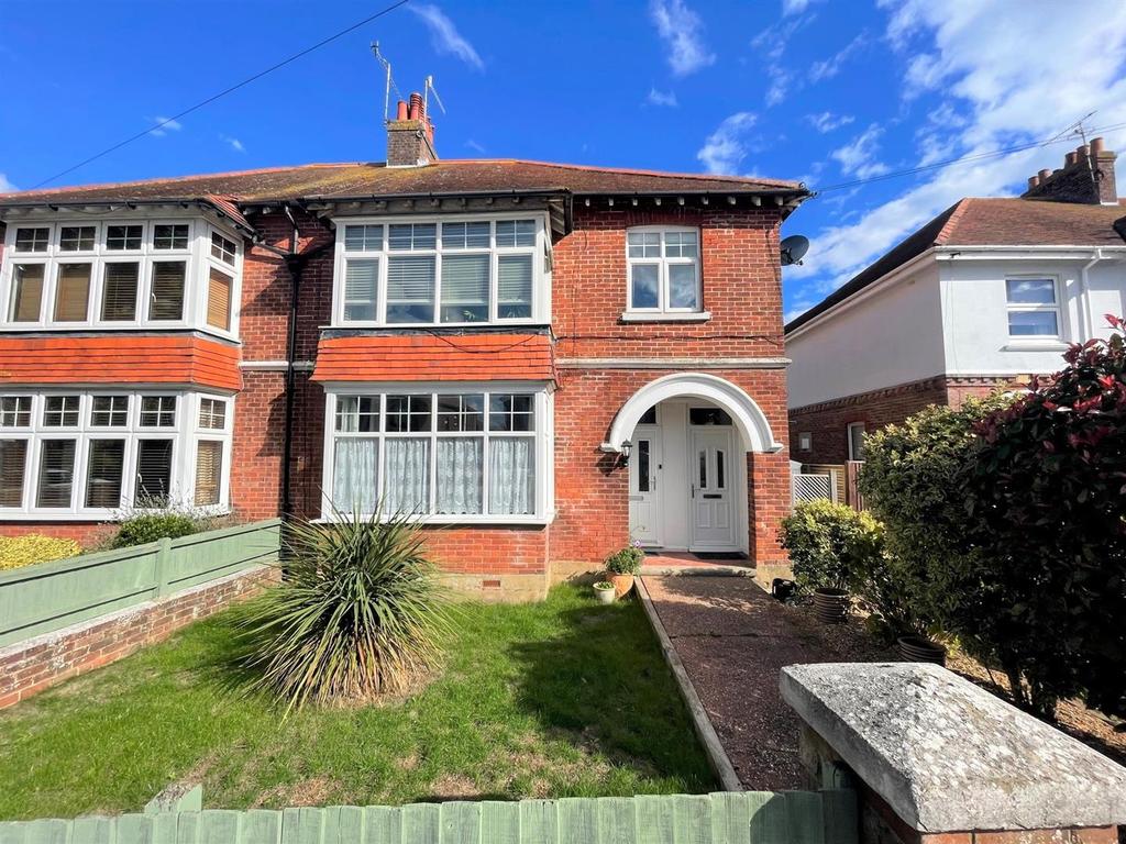 Forest Road, Worthing 2 bed flat £275,000