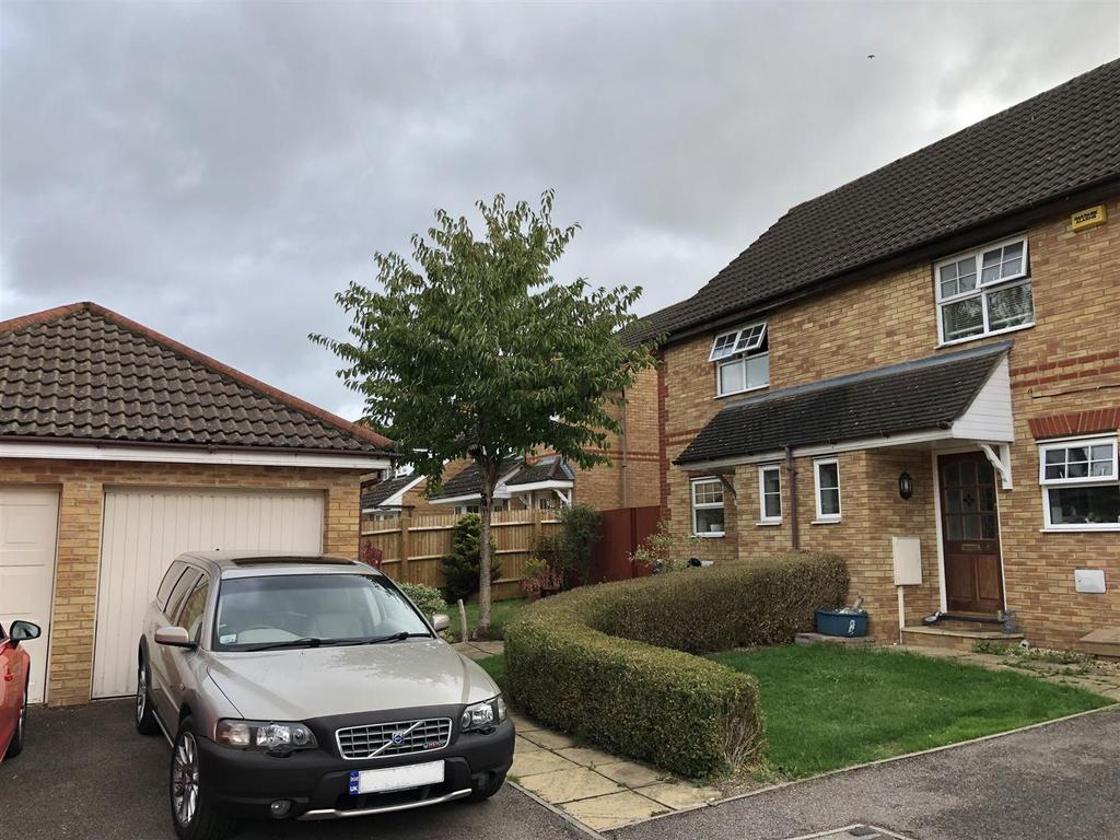 Gillamoor Close, Emerson Valley, Milton Keynes 2 bed semidetached