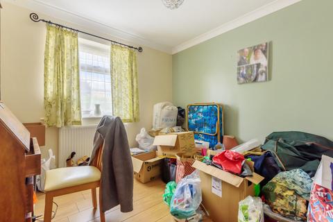 7 Adamstiles, Barrowby, Grantham, NG32 1TG