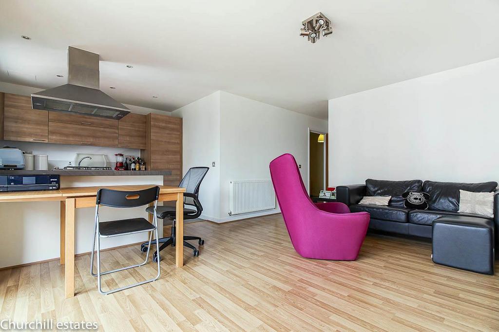 Lounge3.jpg