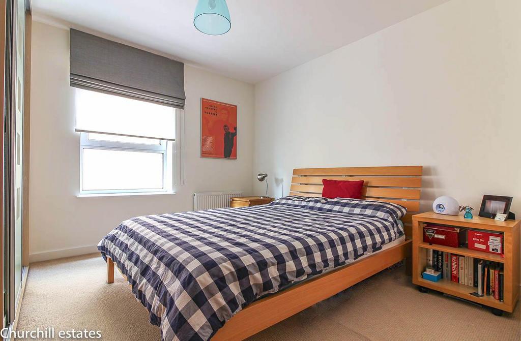 Bed1.jpg