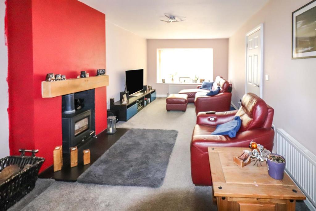 Atholl Crescent, Stockingford, Nuneaton 4 bed semidetached house £