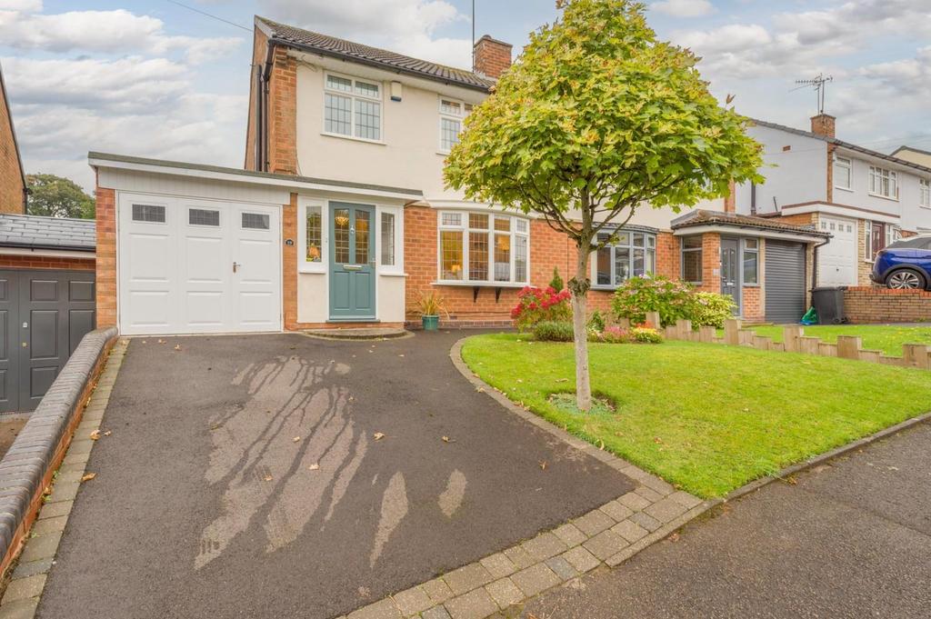 Dingle View, Sedgley DY3 3LF 3 bed semidetached house for sale £295,000