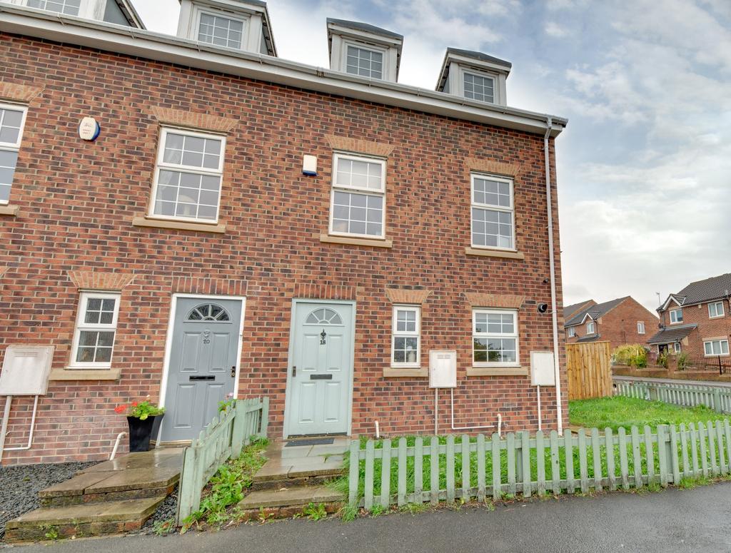 Springfield Road, High View, Blaydon... 3 bed semidetached house £