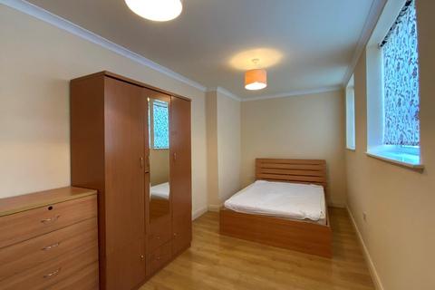 1 bedroom flat to rent - King Street, Hammersmith, W6