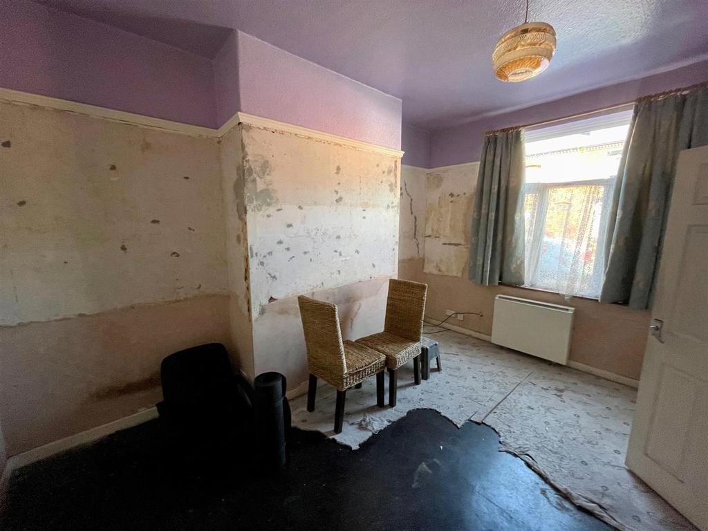 Sefton Street, Leigh 2 bed terraced house £90,000