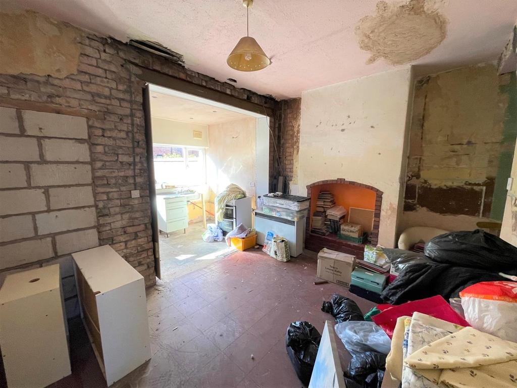 Sefton Street, Leigh 2 bed terraced house £90,000