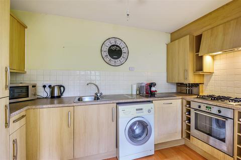6 Appledore Road, Bedford, MK40 3UZ
